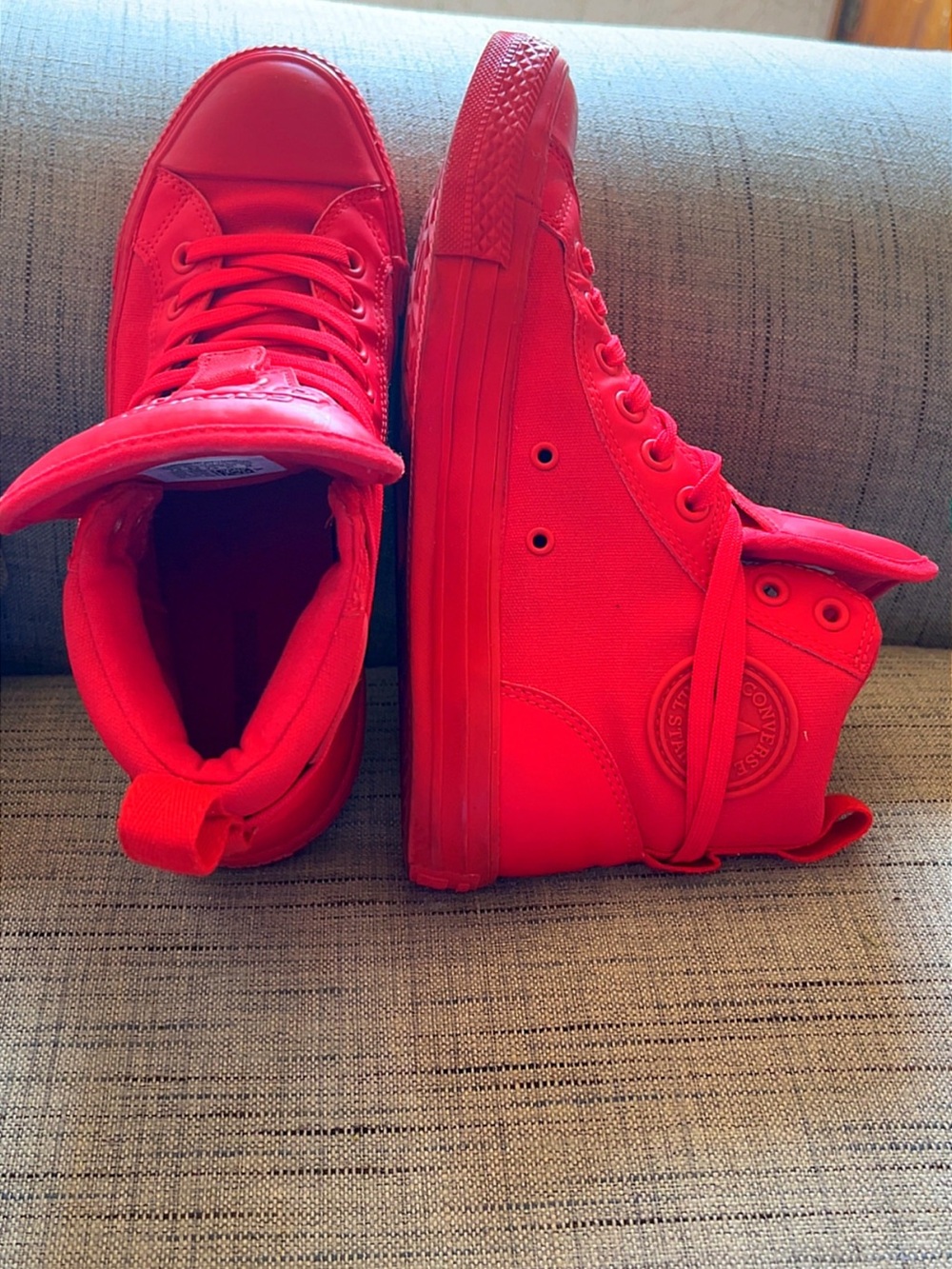 Converse All Star Red High Top Sneakers – Unisex Size 7.5